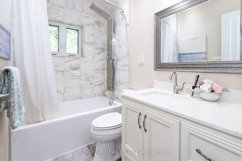 148 Sand Rd  East Gwillimbury, L9N 1H9 | Image 11