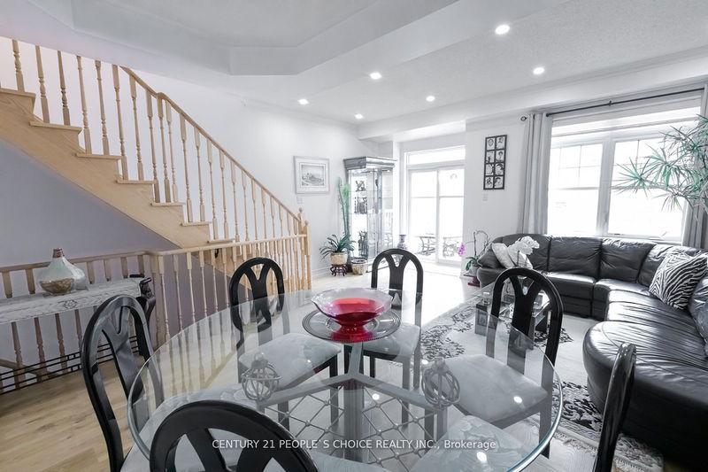 102 Roy Grove Way  Markham, L6E 0T7 | Image 22