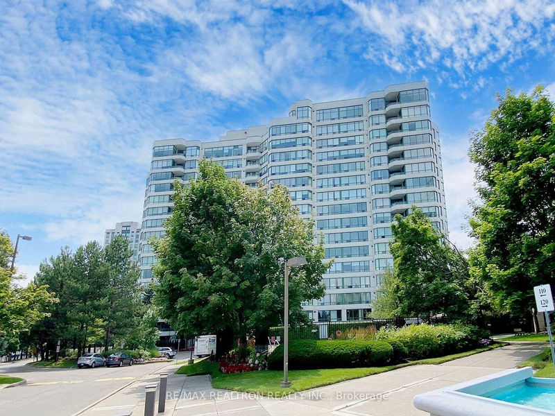  107 - 110 Promenade Circ  Vaughan, L4J 7W8 | Image 2