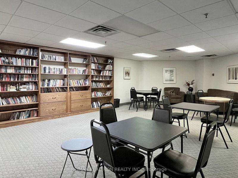  107 - 110 Promenade Circ  Vaughan, L4J 7W8 | Image 32