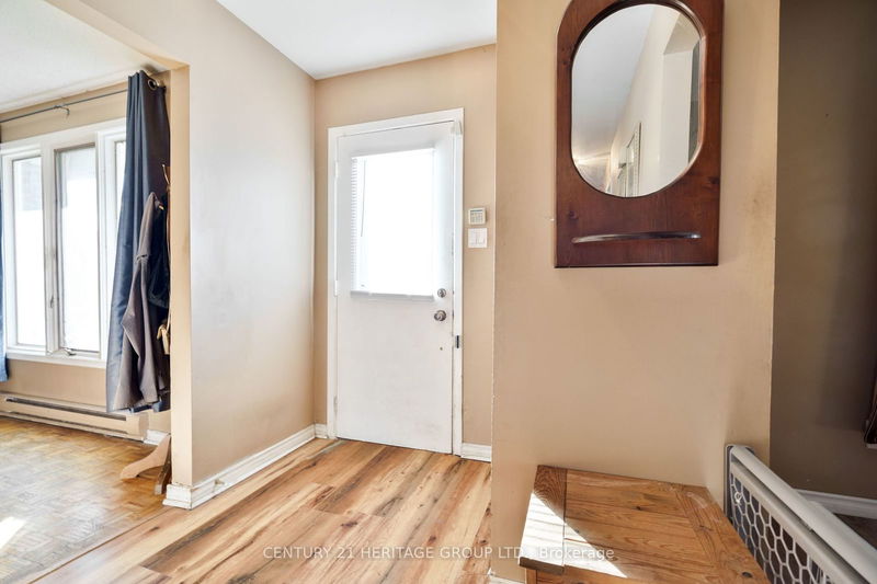 165 William Roe Blvd  Newmarket, L3Y 1B4 | Image 3