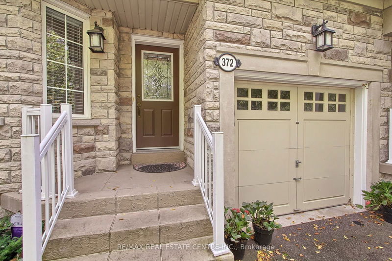  36 - 372 Terry Carter Cres  Newmarket, L3Y 9G1 | Image 2