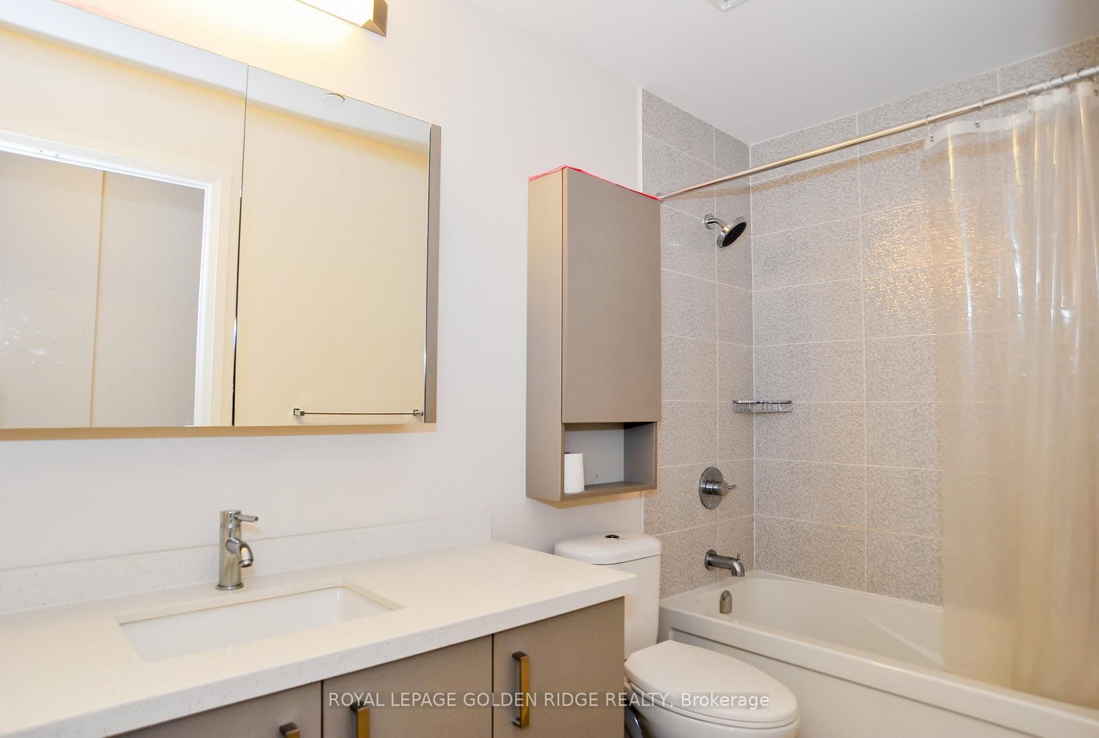 28 Uptown Drive, Unit 118 - Photo 4
