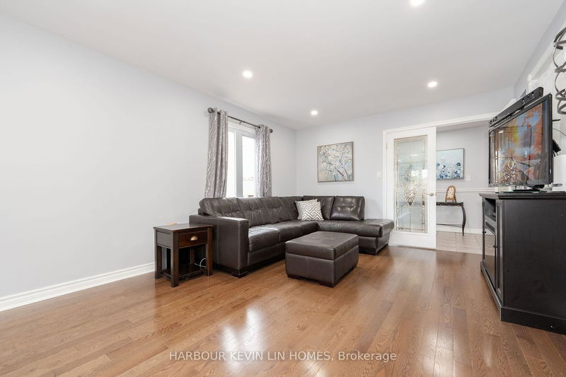 40 Mandel Cres  Richmond Hill, L4C 9Z1 | Image 13