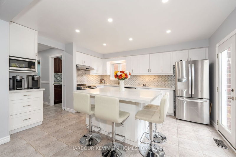 40 Mandel Cres  Richmond Hill, L4C 9Z1 | Image 15