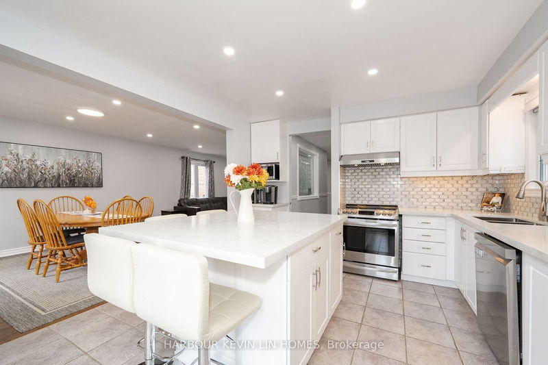 40 Mandel Cres  Richmond Hill, L4C 9Z1 | Image 19