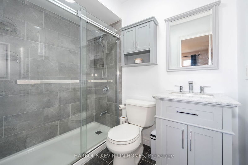 40 Mandel Cres  Richmond Hill, L4C 9Z1 | Image 28