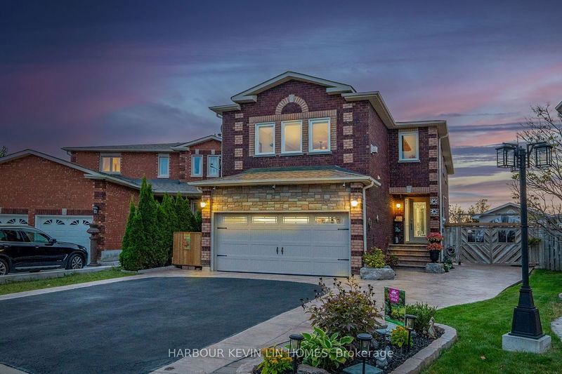 40 Mandel Cres  Richmond Hill, L4C 9Z1 | Image 3