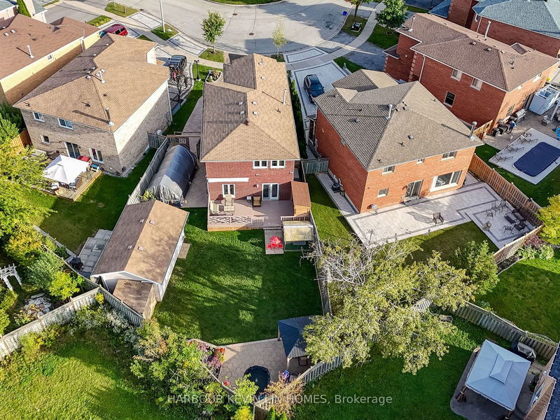 40 Mandel Cres  Richmond Hill, L4C 9Z1 | Image 38