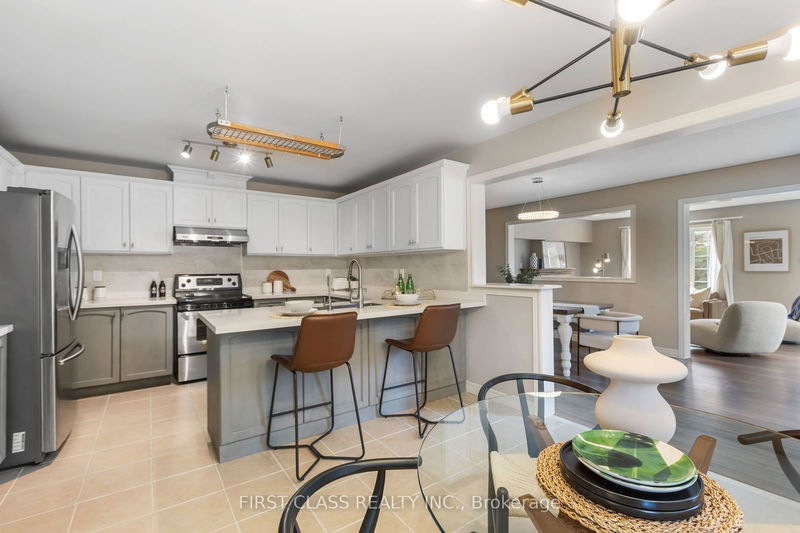 69 Burgess Cres  Newmarket, L3X 2T7 | Image 5