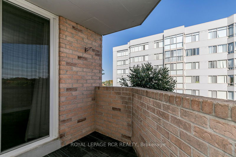  709 - 260 Davis Dr  Newmarket, L3Y 7C3 | Image 25