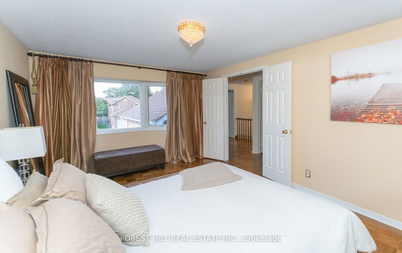 71 Eleanor Circ  Richmond Hill, L4C 6K6 | Image 17