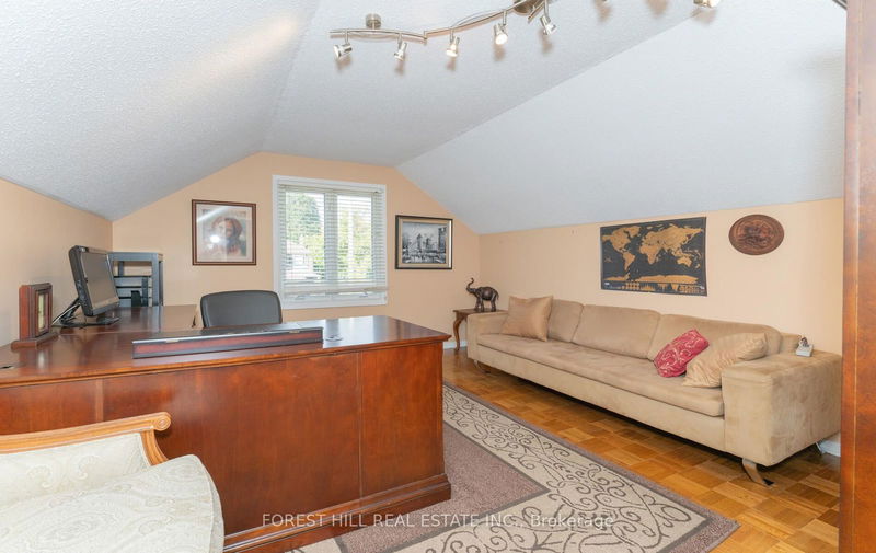 71 Eleanor Circ  Richmond Hill, L4C 6K6 | Image 21