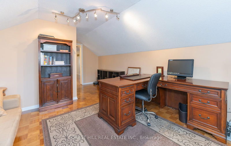 71 Eleanor Circ  Richmond Hill, L4C 6K6 | Image 22