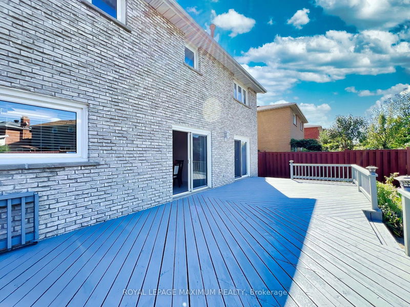 25 Risebrough Crct  Markham, L3R 3B9 | Image 23