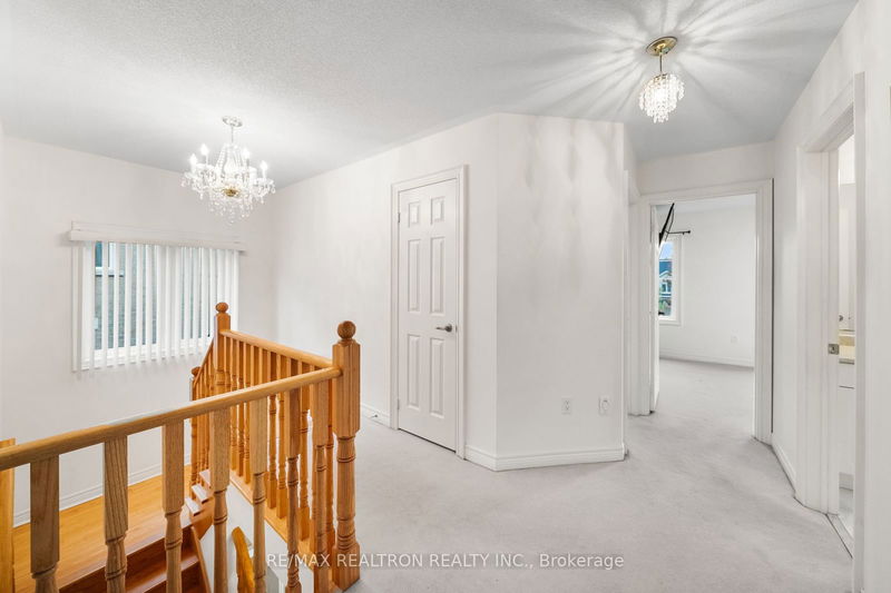 17 West Park Ave  Bradford West Gwillimbury, L3Z 0A5 | Image 20