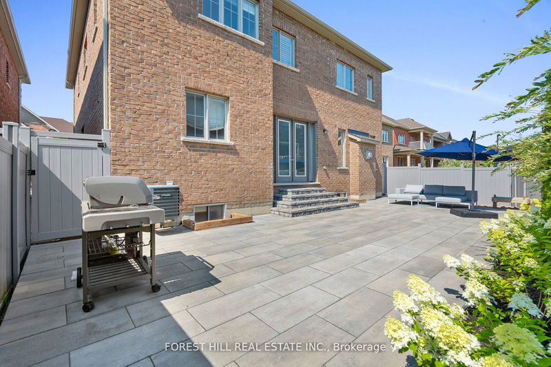 17 Ken Sinclair Cres  Aurora, L4G 3J1 | Image 34