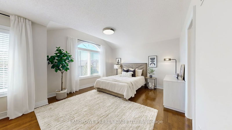 122 Lady Karen Cres  Vaughan, L6A 4M3 | Image 18