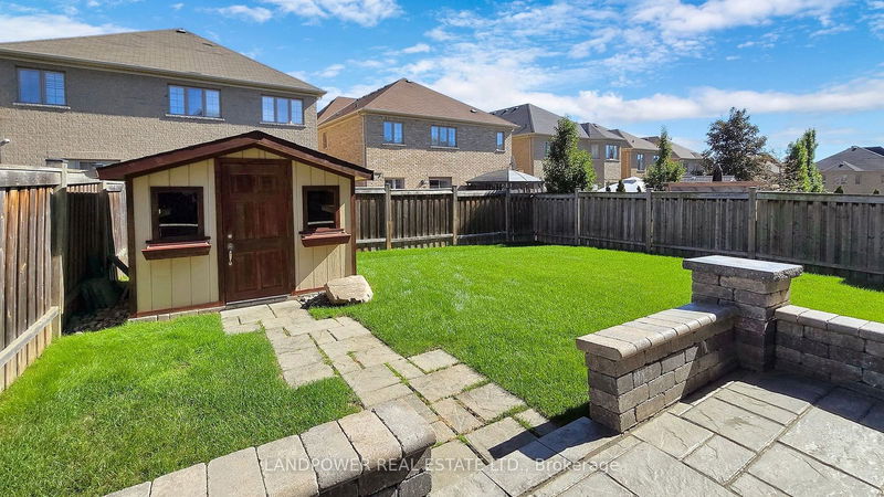 122 Lady Karen Cres  Vaughan, L6A 4M3 | Image 31