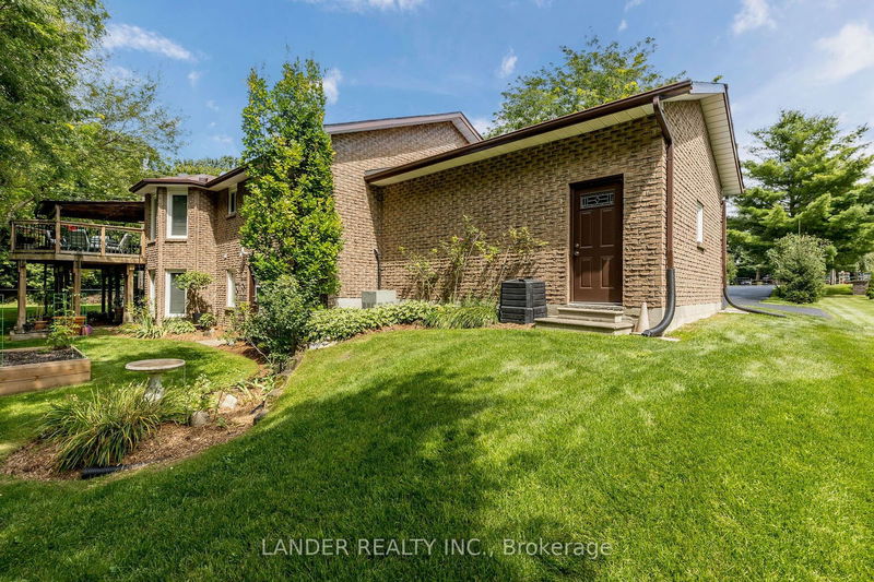 18978 McCowan Rd  East Gwillimbury, L0G 1M0 | Image 30