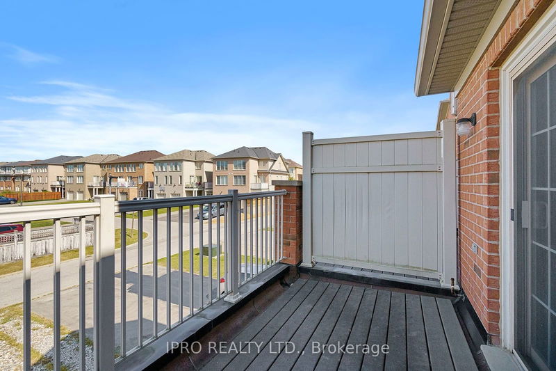 2564 Bur Oak Ave  Markham, L6B 1J6 | Image 25