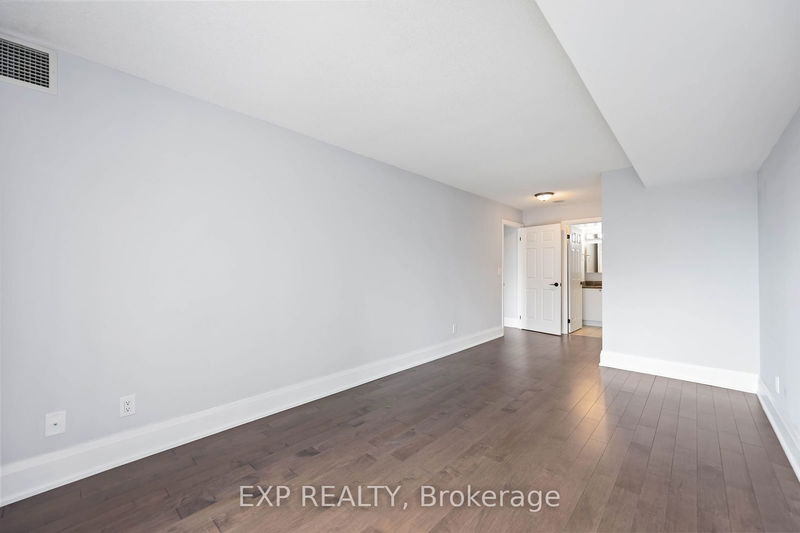  915 - 185 Oneida Cres  Richmond Hill, L4B 0B1 | Image 23