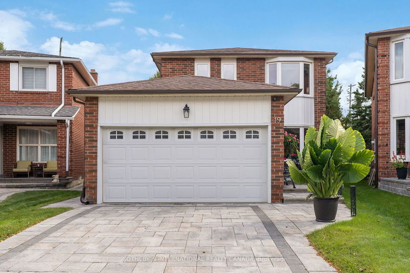 19 Spragg Circ  Markham, L3P 5V9 | Image 1