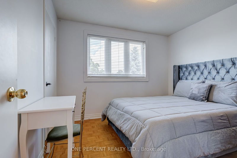 15 Ivory Crt  Vaughan, L4L 4G2 | Image 21