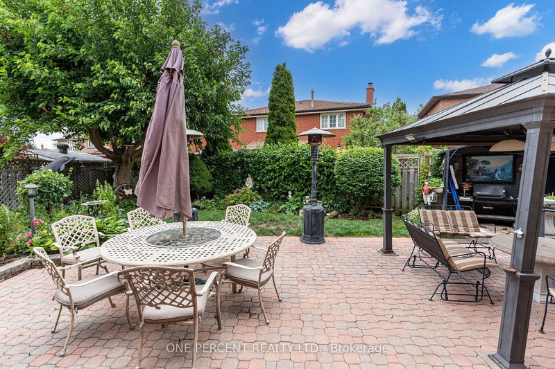 15 Ivory Crt  Vaughan, L4L 4G2 | Image 30