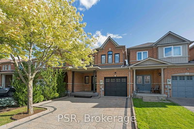 17 Ronan Cres  Vaughan, L4H 2J7 | Image 1