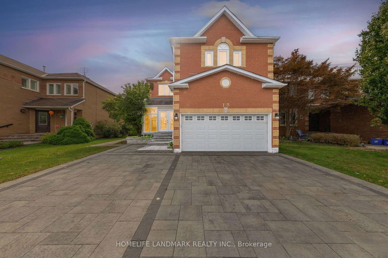 135 Bernard Ave  Richmond Hill, L4C 9Z6 | Image 1