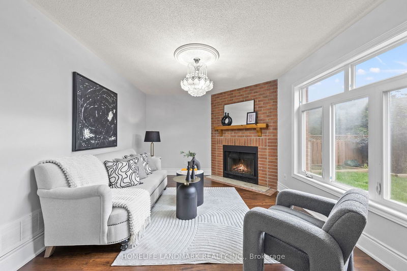 135 Bernard Ave  Richmond Hill, L4C 9Z6 | Image 13