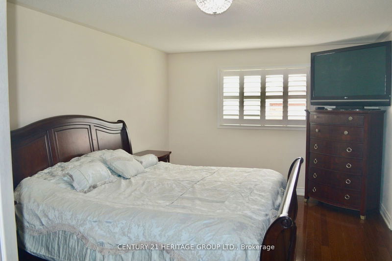 8 Picnic St  Richmond Hill, L4E 5C3 | Image 12