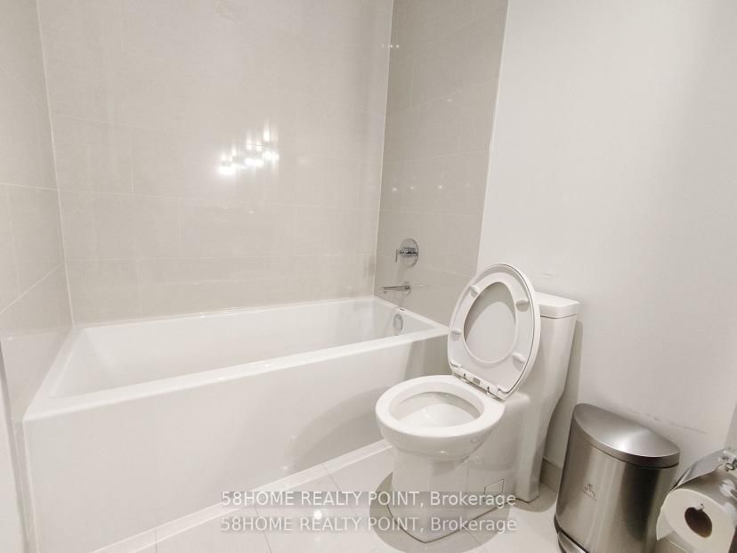 9 Stollery Pond Crescent, Unit 707 - Photo 7