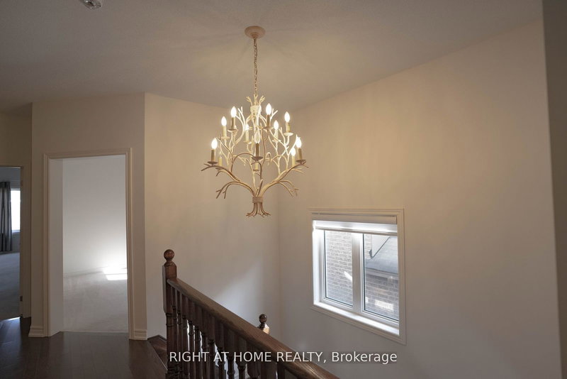 29 Boone Cres, Vaughan, L4H 4V1 | Image 3