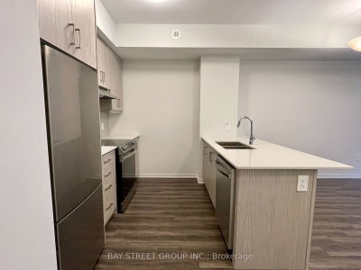 Unit TH3 — 11 Honeycrisp Crescent — photo 2