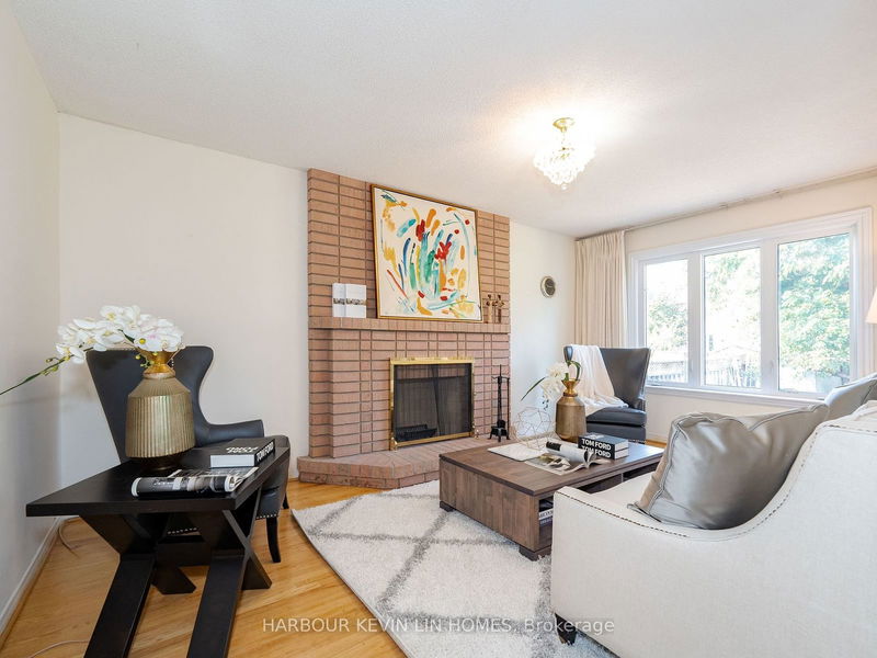 364 Valleymede Dr  Richmond Hill, L4B 3E8 | Image 17