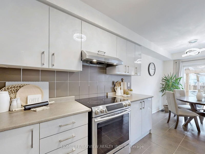 12 Yang St  Richmond Hill, L4E 0M6 | Image 15