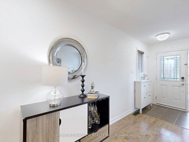 12 Yang St  Richmond Hill, L4E 0M6 | Image 3