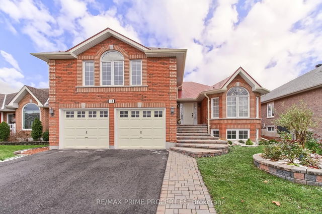 11 Kerfoot Crescent