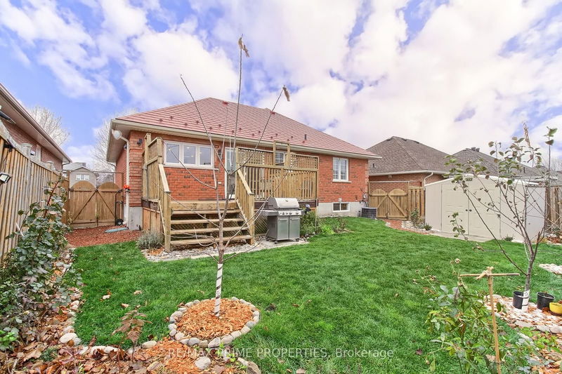 11 Kerfoot Cres  Georgina, L4P 4B8 | Image 28