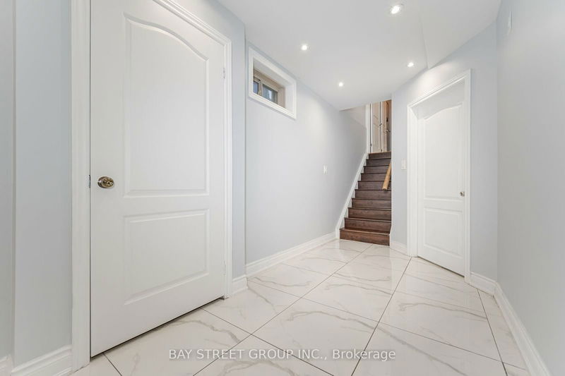 31 Aster Dr  Vaughan, L4H 4H8 | Image 25