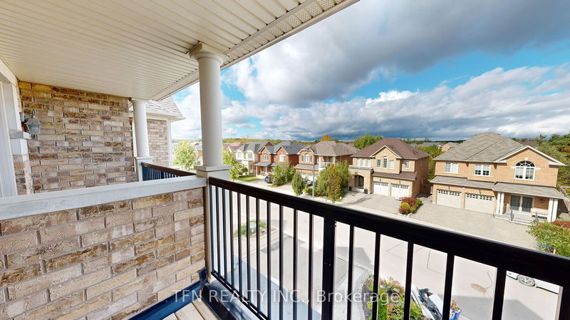 21 Wolf Creek Cres  Vaughan, L6A 4C6 | Image 22