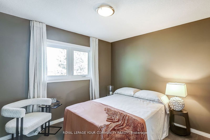 74 Attridge Dr  Aurora, L4G 6J4 | Image 23