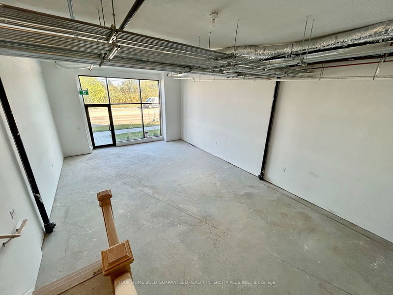 2 - 200 Dissette St, Bradford West Gwillimbury, L3Z 3G8 | Image 3