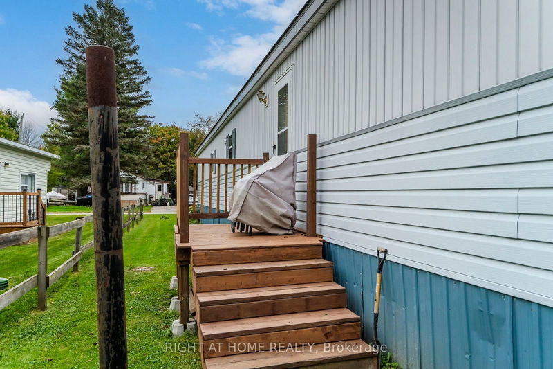 58 Shamrock Cres  Essa, L0M 1B0 | Image 22