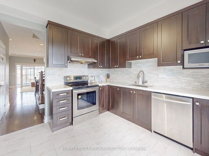 125 Chokecherry Cres  Markham, L6E 0J3 | Image 10