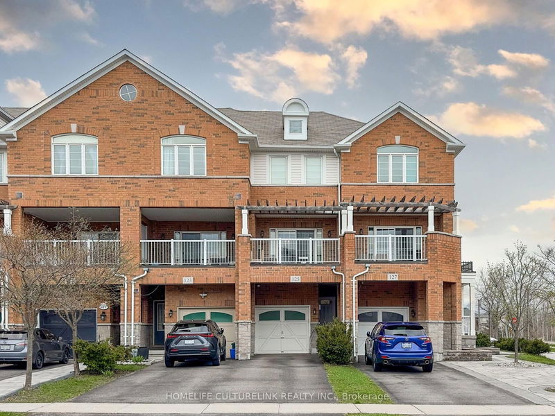 125 Chokecherry Cres  Markham, L6E 0J3 | Image 2