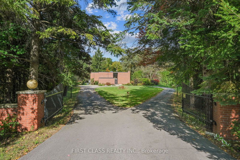 125 Watch Hill Rd  King, L7B 1K1 | Image 2