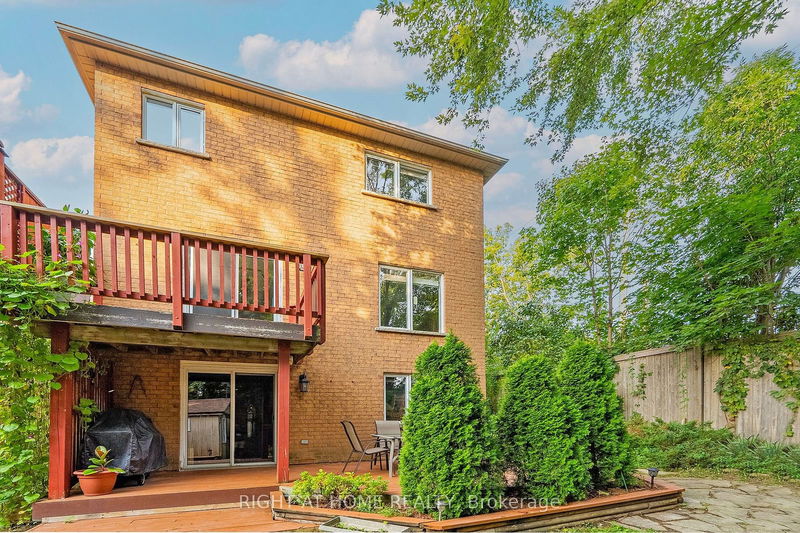 49 Giotto Cres  Vaughan, L6A 3N8 | Image 37